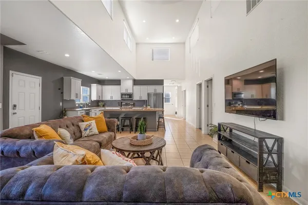 $2,500 | Undisclosed Address, New Braunfels, TX 78132