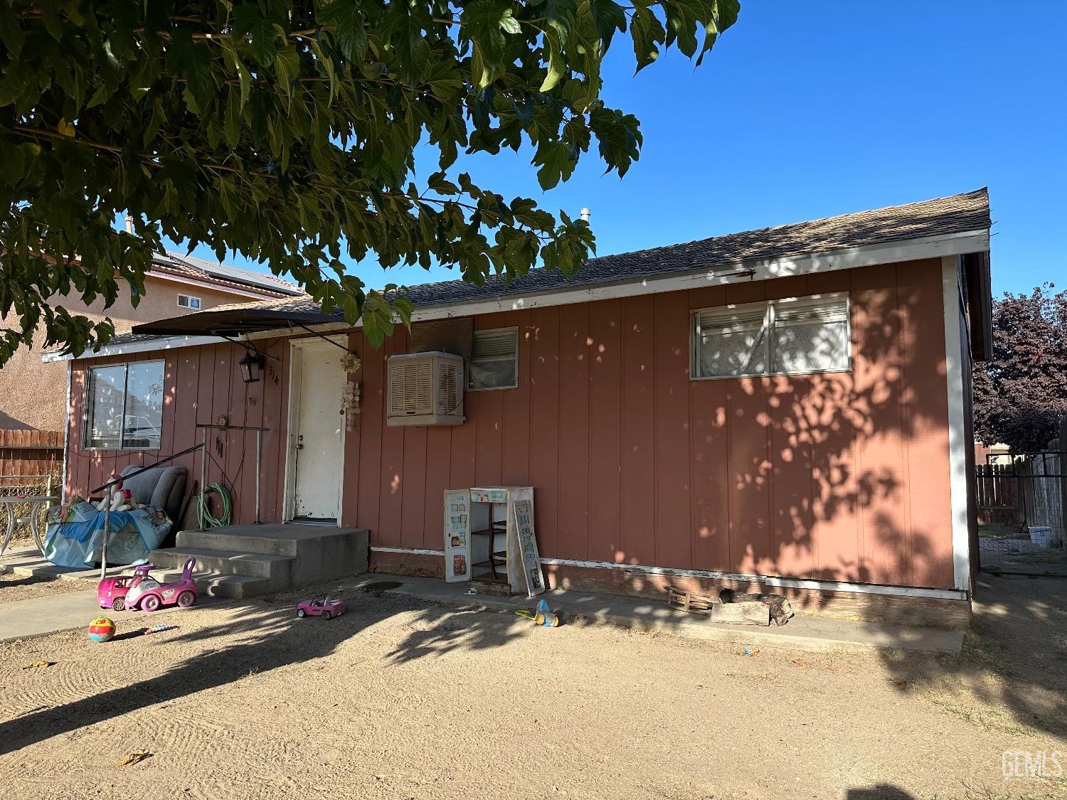 Undisclosed Address Taft, CA 93268 - Photo 3 of 22 a view of the house with street