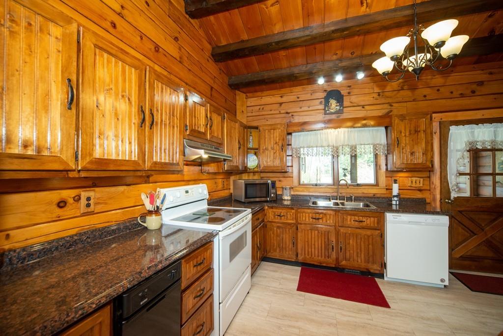 4 Woodruff Road Clinton, MA 01510 - Photo 8 of 36 Gallery Image 8