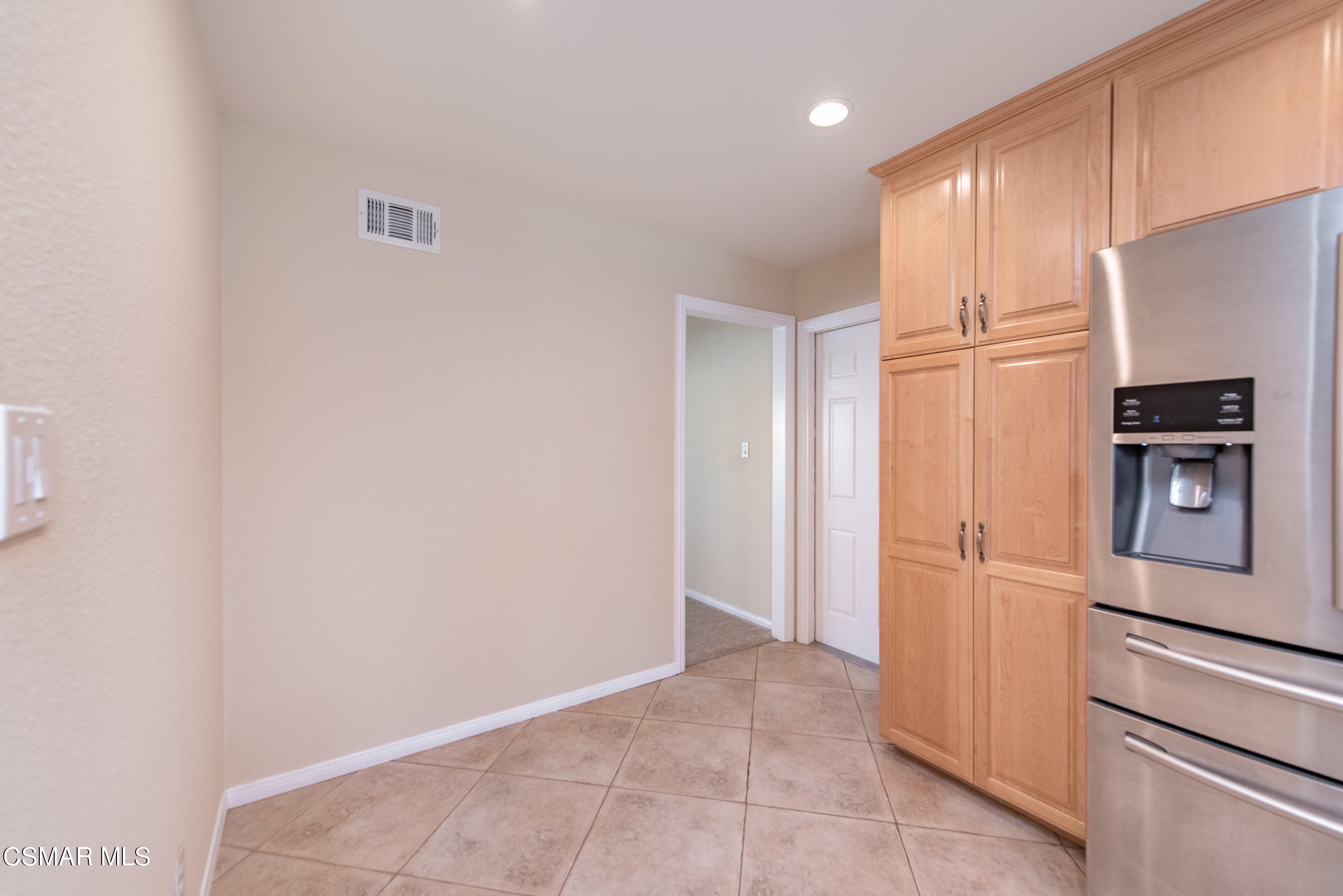 4768 Del Rio Drive Simi Valley, CA 93063 - Photo 15 of 30 4768 Del Rio Dr Simi Valley-15