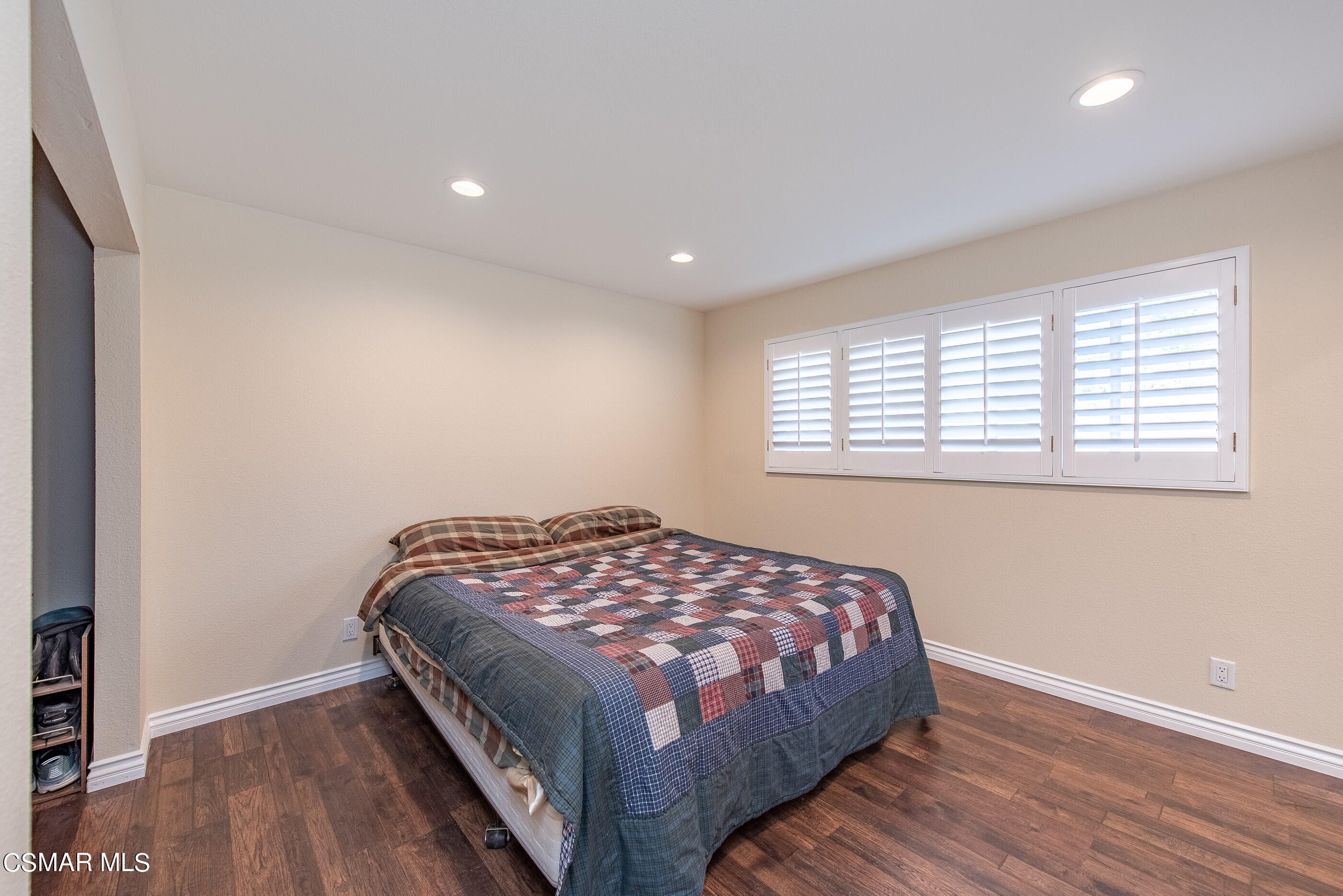 4768 Del Rio Drive Simi Valley, CA 93063 - Photo 19 of 30 4768 Del Rio Dr Simi Valley-19