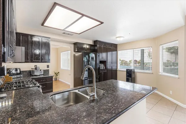 $557,000 | 200 Porter Court, Woodland, CA 95695