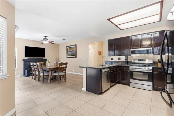 $557,000 | 200 Porter Court, Woodland, CA 95695