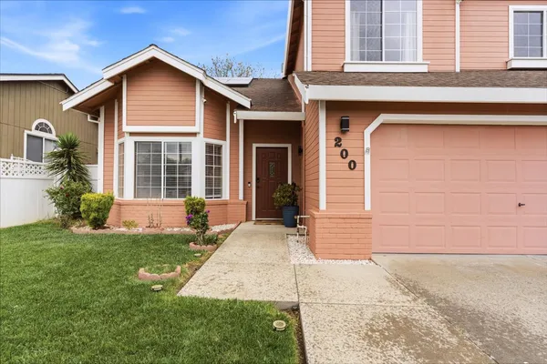 $557,000 | 200 Porter Court, Woodland, CA 95695