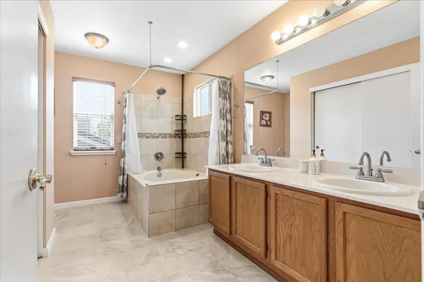 $557,000 | 200 Porter Court, Woodland, CA 95695