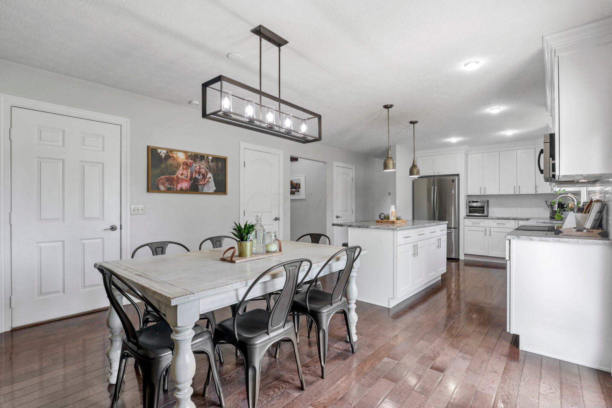 5615 Stemen Road Pickerington, OH 43147 - Photo 20 of 53 View of Eating Space