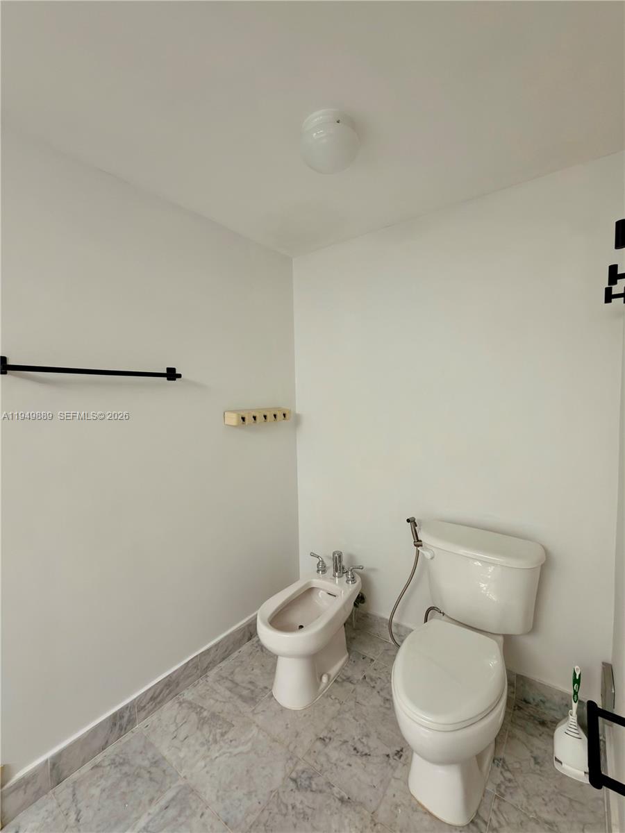 2501 Southwest 37th Avenue, Unit 306 Miami, FL 33133 - Photo 23 of 26