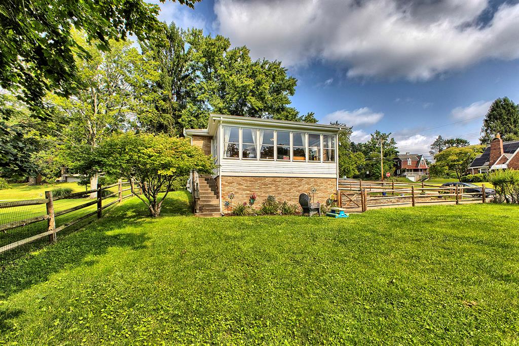 298 Hawthorne Road Pittsburgh, PA 15209 - Photo 31 of 35 Gallery Image 31