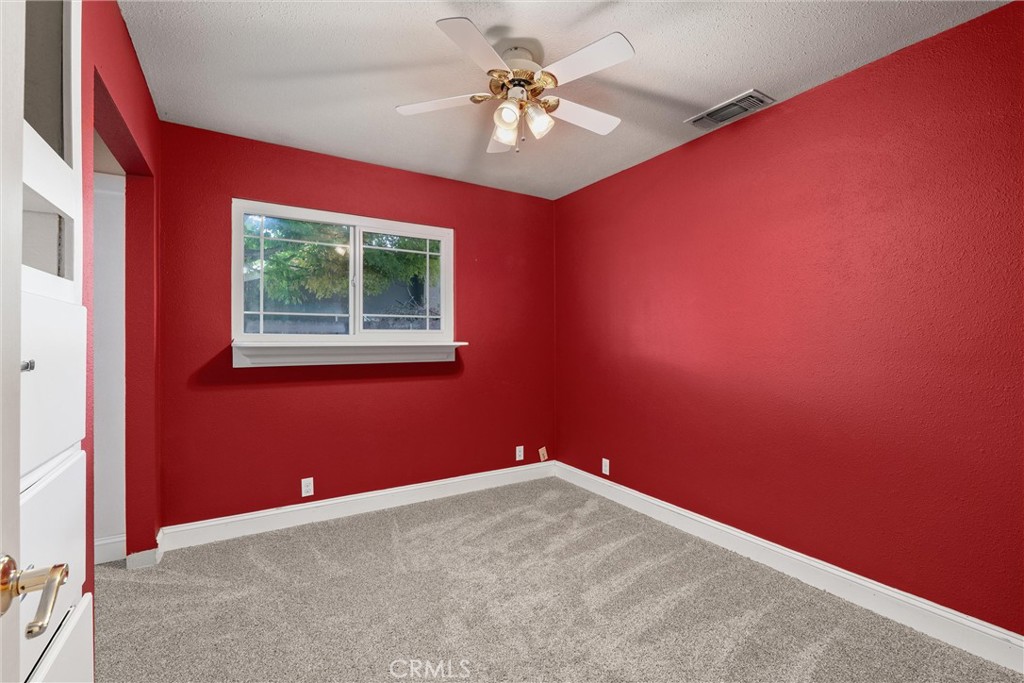 3030 Silverbell Road Chico, CA 95973 - Photo 26 of 42 a view of a livingroom with a workspace