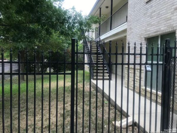 $1,200 | 4931 Ali Avenue, Unit 1, San Antonio, TX 78229