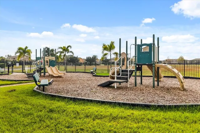 $350,000 | 4801 Apple Blossom Lane, St. Cloud, FL 34771