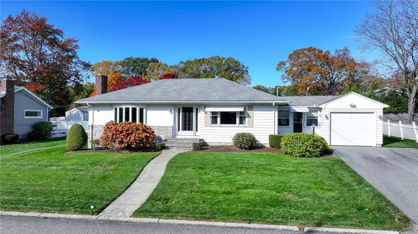 $539,000 | 51 East Bel Air Road, Cranston, RI 02920