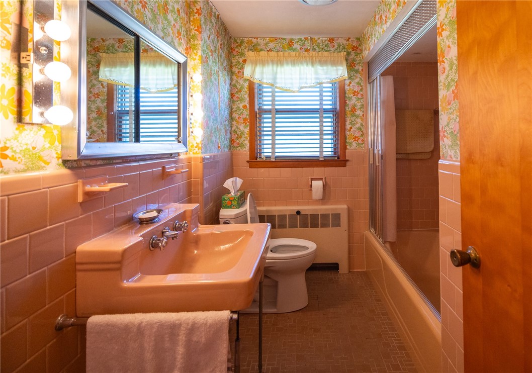 51 East Bel Air Road Cranston, RI 02920 - Photo 11 of 15