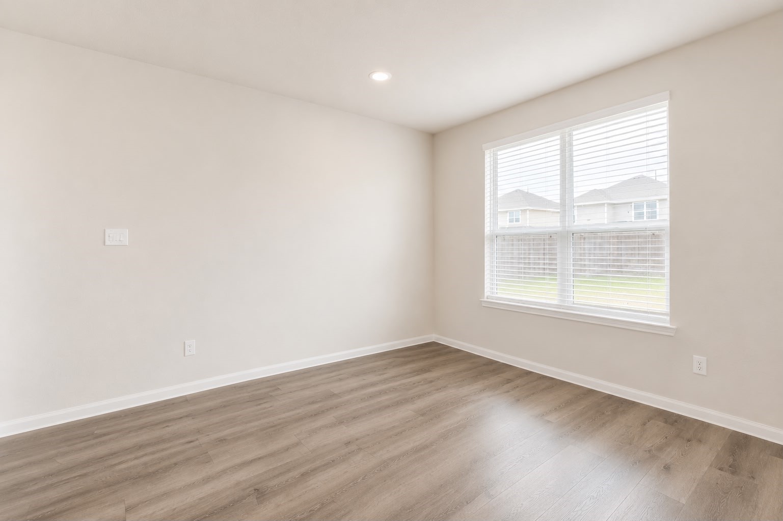 2835 Autumn Mist Lane Conroe, TX 77304 - Photo 11 of 36 Dining Room