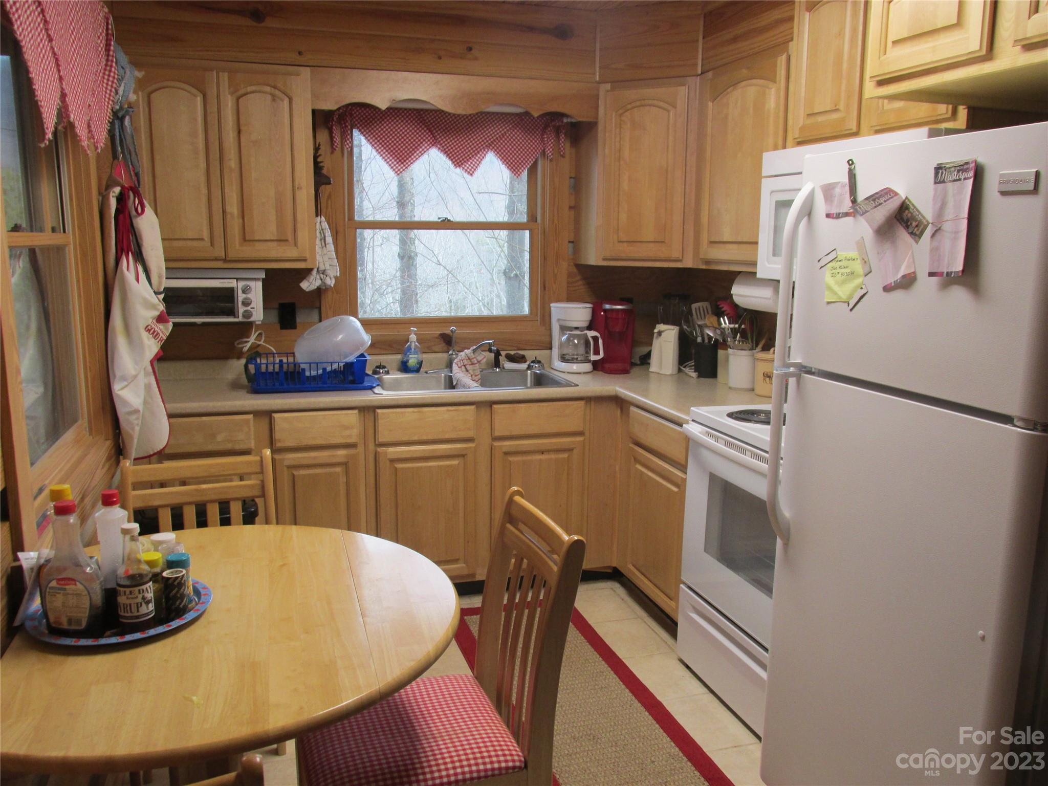 7326 Canada Road Tuckasegee, NC 28783 - Photo 7 of 20 Gallery Image 7