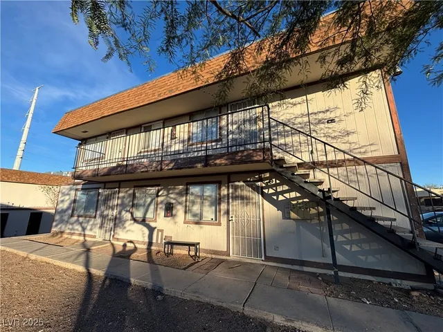 $1,125 | 155 Westminster Way, Unit B, Henderson, NV 89015