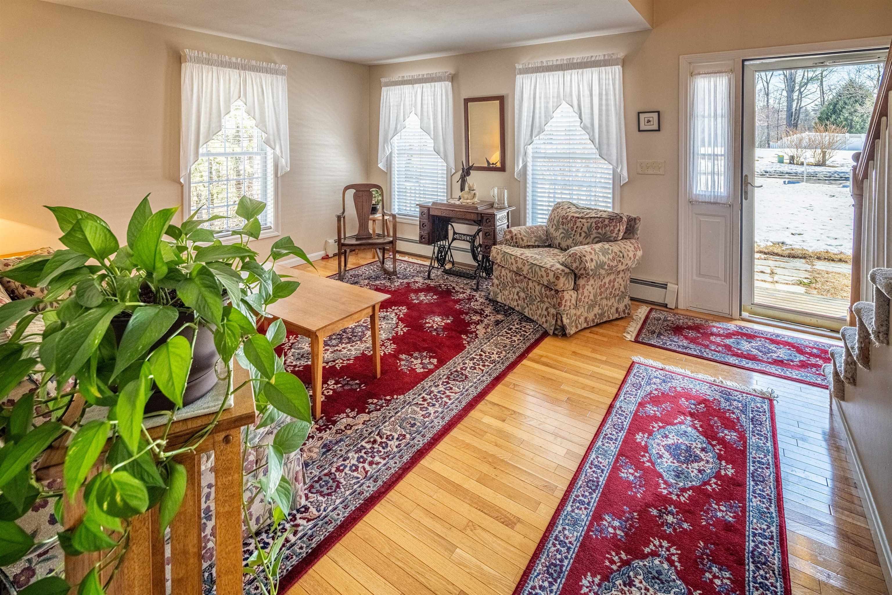 47 Cherrywood Drive Dover, NH 03820 - Photo 5 of 40