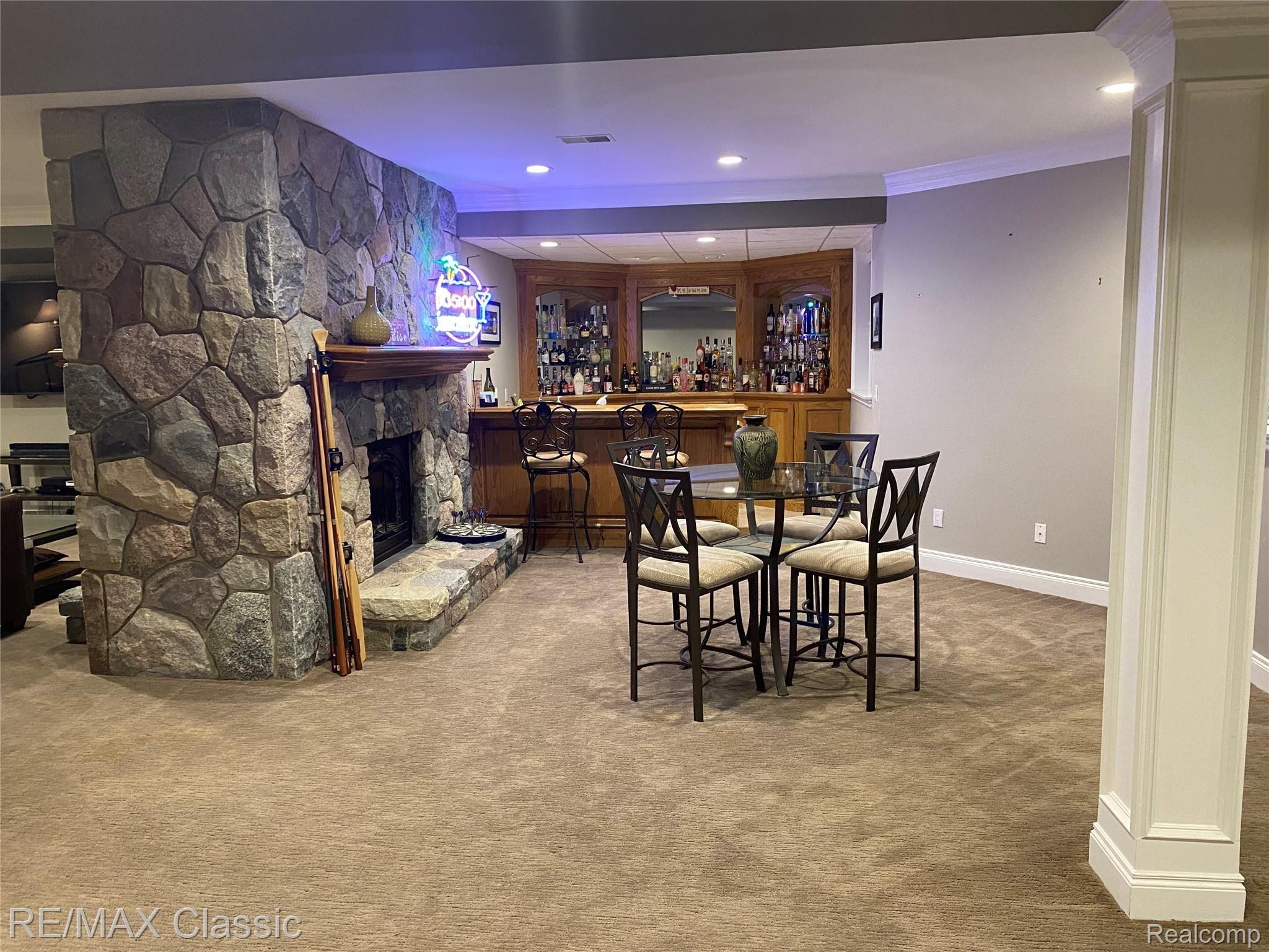 8650 Ridge Road Canton, MI 48187 - Photo 53 of 88 #M - Rec Room Bar Area 2.jpeg