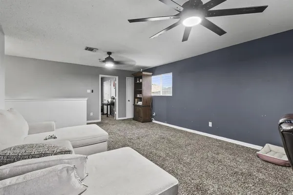 $295,000 | 167 Jefferson Drive, Venus, TX 76084