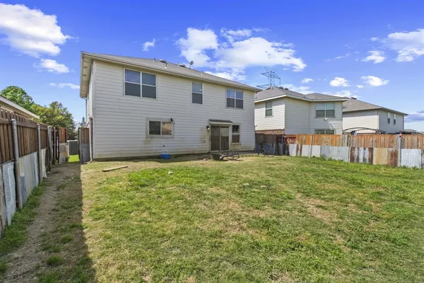 $295,000 | 167 Jefferson Drive, Venus, TX 76084