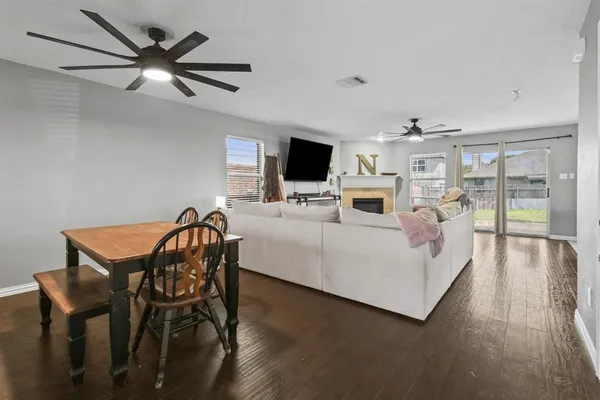 $295,000 | 167 Jefferson Drive, Venus, TX 76084