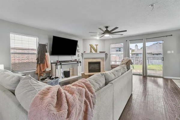 $295,000 | 167 Jefferson Drive, Venus, TX 76084