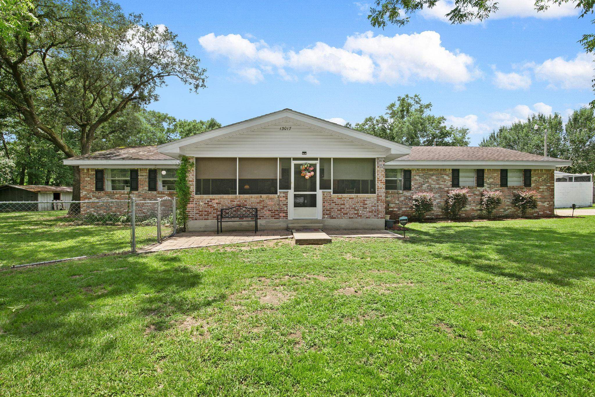 13017 5th Street Lillian, AL 36549 - Photo 1 of 58 BackOfStructure