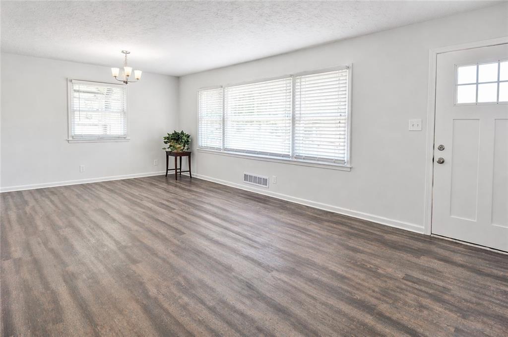 2191 Greystone Way Decatur, GA 30032 - Photo 2 of 9