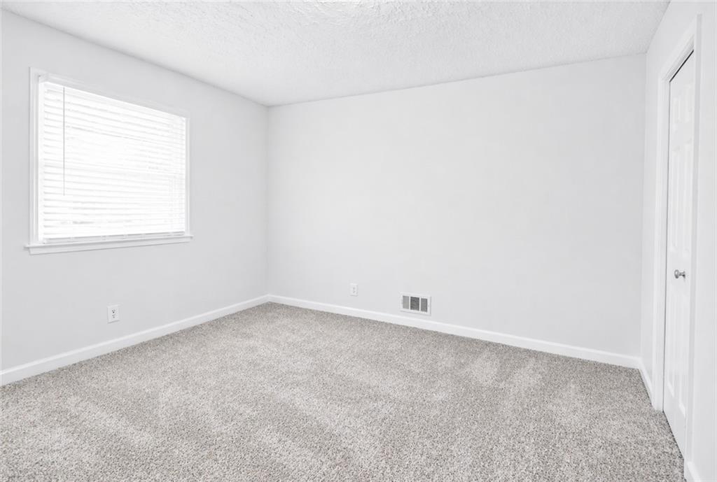 2191 Greystone Way Decatur, GA 30032 - Photo 8 of 9