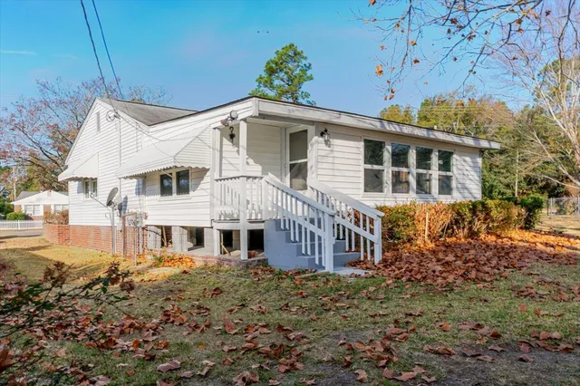 $179,900 | 202 Old Whiskey Road North, New Ellenton, SC 29809