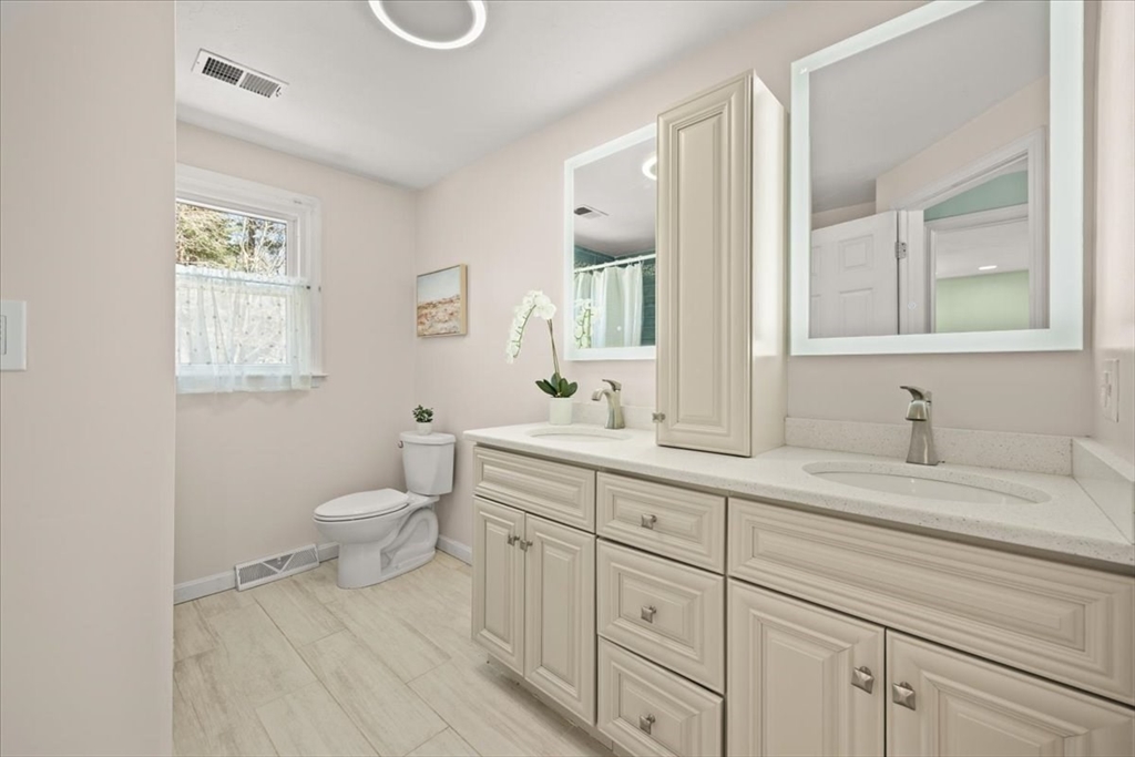 78 Gretchen Way Raynham, MA 02767 - Photo 33 of 42