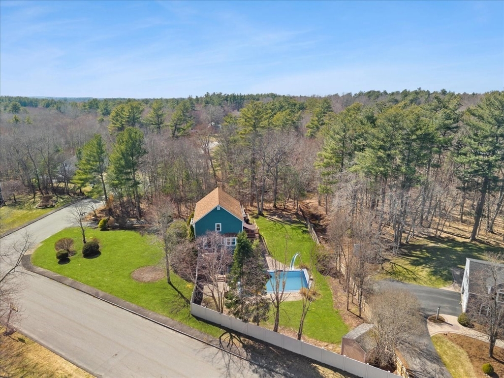 78 Gretchen Way Raynham, MA 02767 - Photo 6 of 42