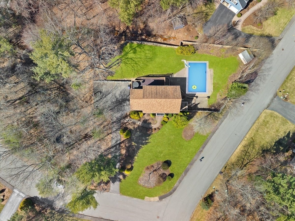 78 Gretchen Way Raynham, MA 02767 - Photo 8 of 42