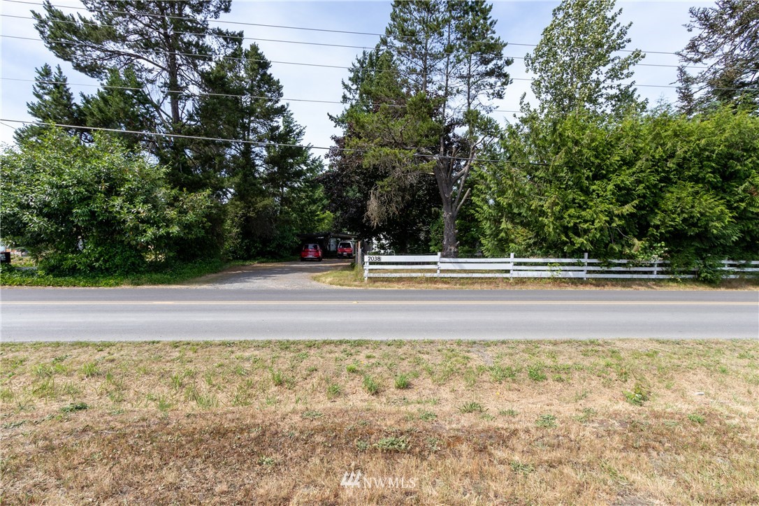 7038 191st Avenue Southwest Rochester, WA 98579 - Photo 5 of 24