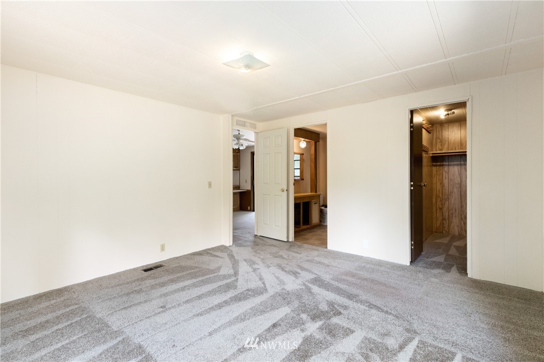 7038 191st Avenue Southwest Rochester, WA 98579 - Photo 9 of 24