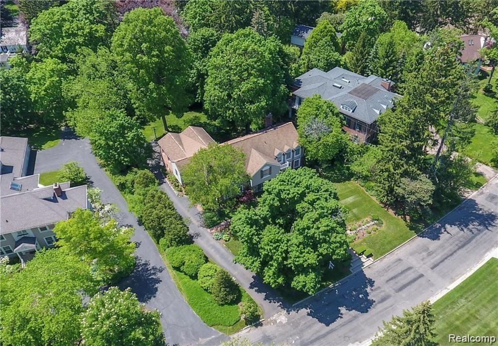640 Shirley Road Birmingham, MI 48009 - Photo 2 of 27