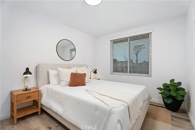 $1,500,000 | 16 East Yale Loop, Unit 28, Irvine, CA 92604