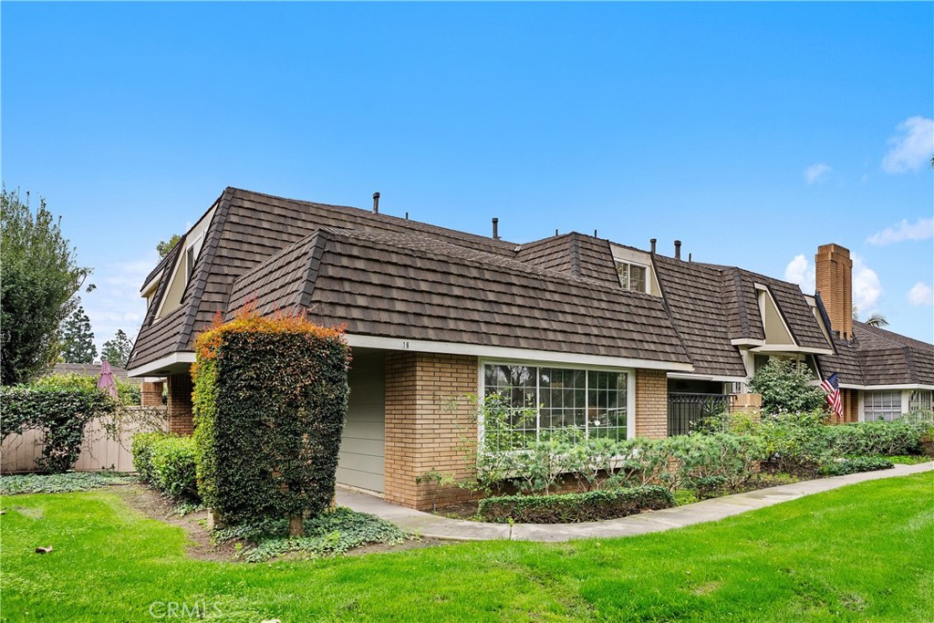 16 East Yale Loop, Unit 28 Irvine, CA 92604 - Photo 37 of 44