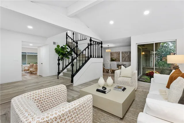 $1,500,000 | 16 East Yale Loop, Unit 28, Irvine, CA 92604