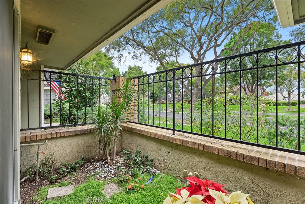 16 East Yale Loop, Unit 28 Irvine, CA 92604 - Photo 7 of 44