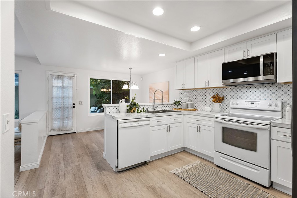 16 East Yale Loop, Unit 28 Irvine, CA 92604 - Photo 8 of 44