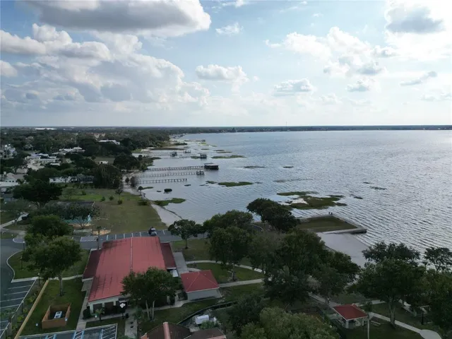 $95,000 | 2111 Lakeview Drive, Unit 3C, Sebring, FL 33870