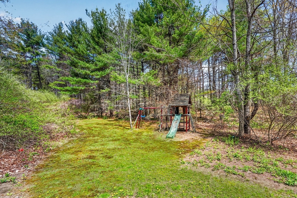 271 Hoyts Wharf Road Groton, MA 01450 - Photo 41 of 42 Gallery Image 41
