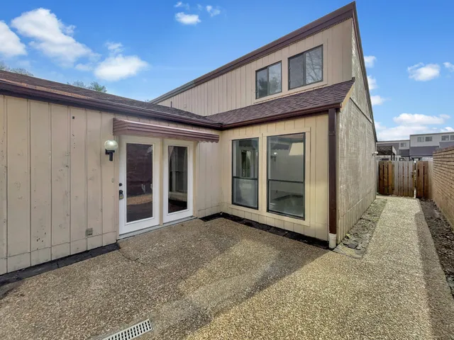 $242,000 | 904 Old Fountain Place, Hermitage, TN 37076