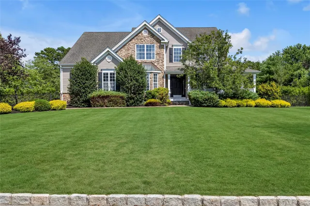 $1,250,000 | 265 Hidden Acres Path, Wading River, NY 11792