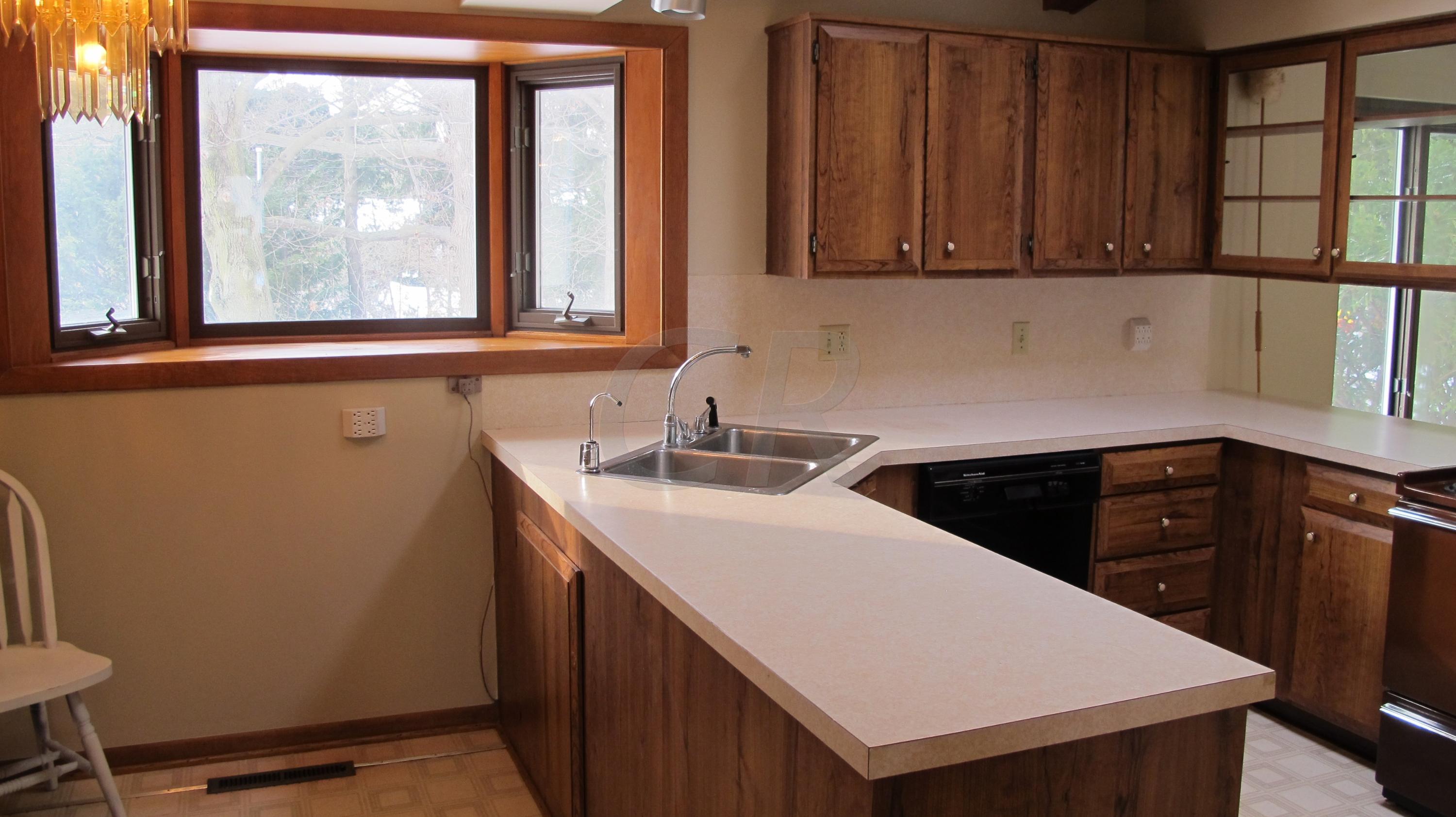 4159 Woodbridge Road Columbus, OH 43220 - Photo 7 of 27