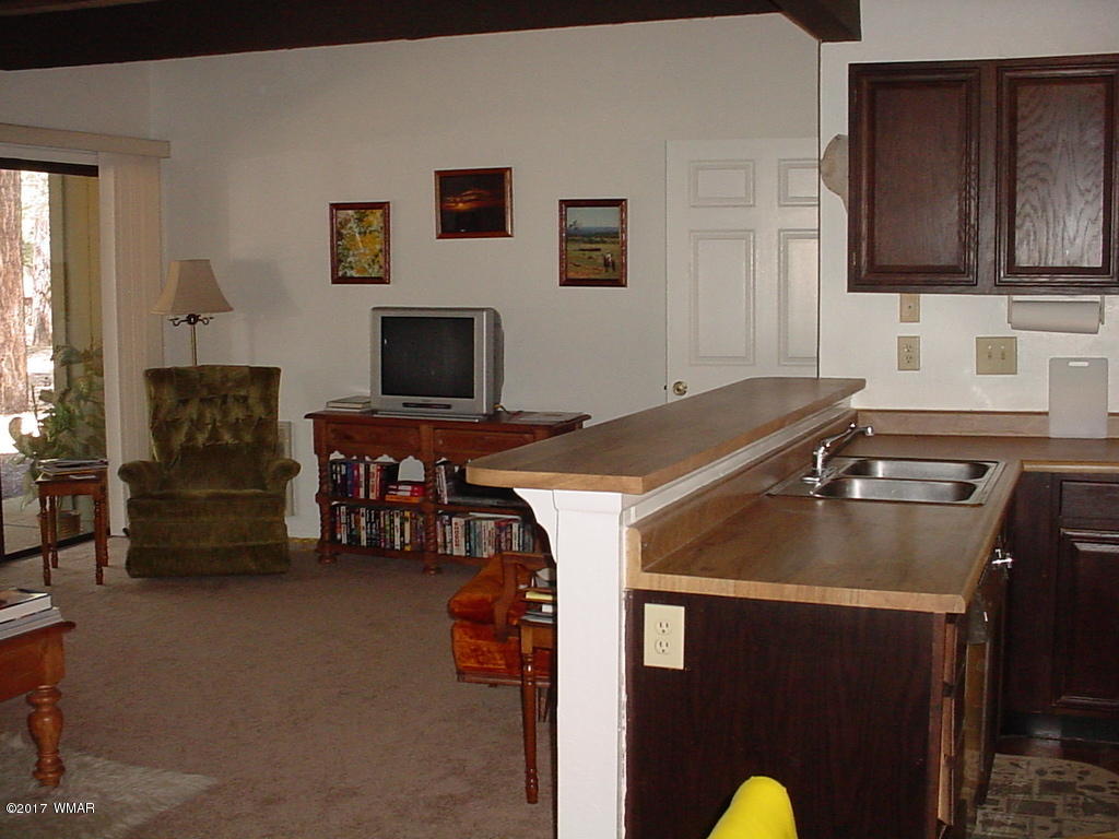 4467 Resort Loop Pinetop, AZ 85935 - Photo 8 of 43