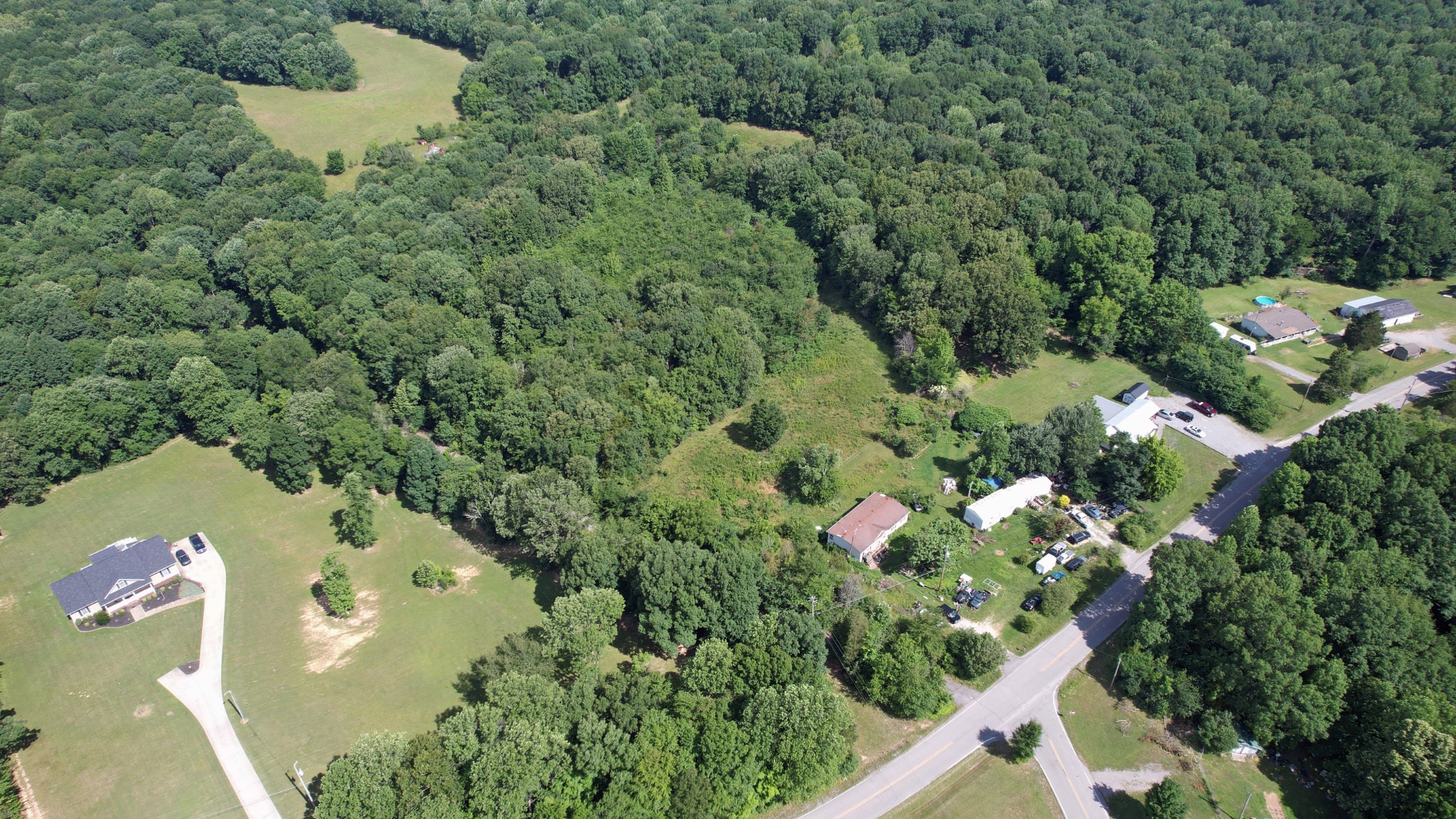 4370 Old Metal Road Palmyra, TN 37142 - Photo 14 of 60