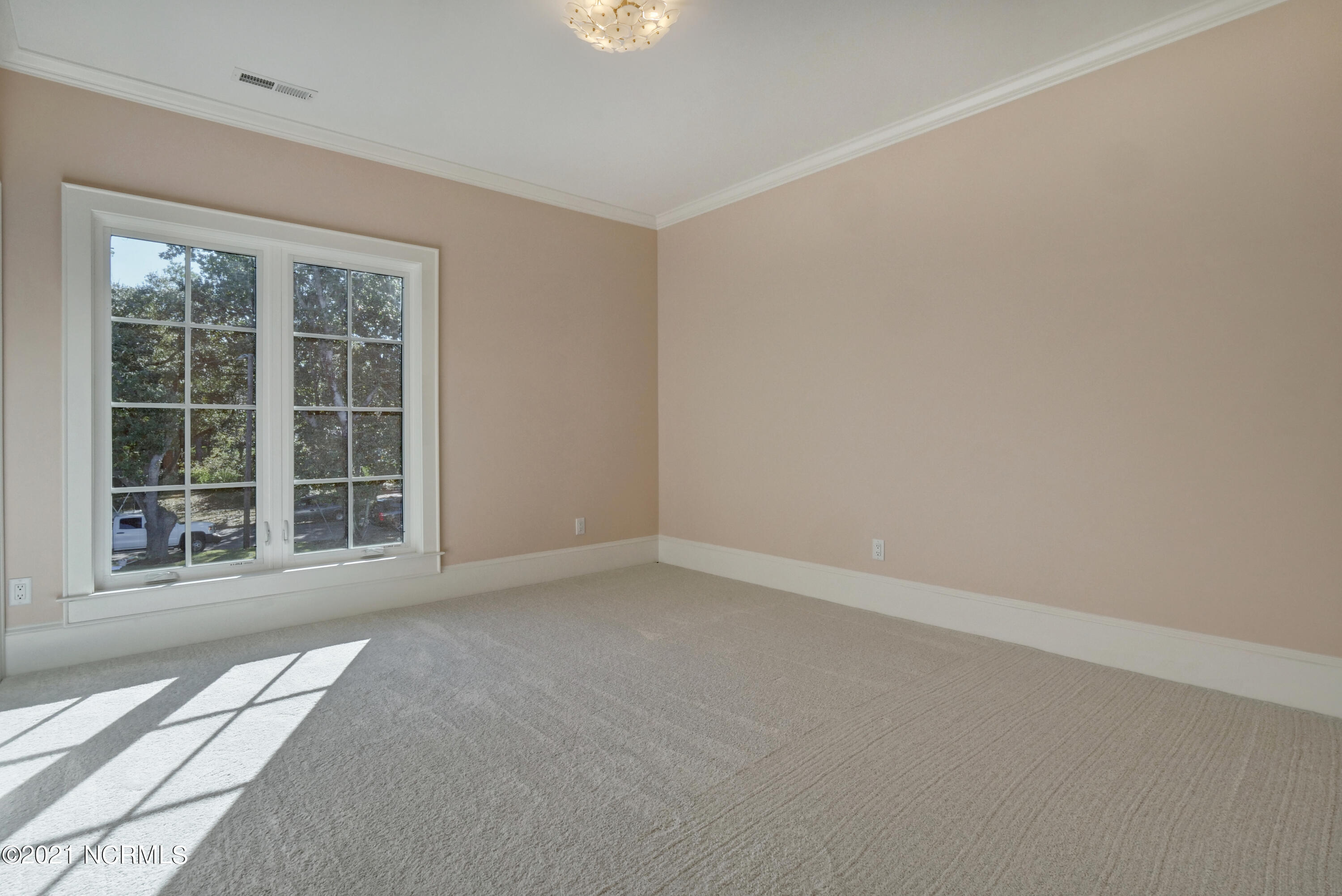 1412 Country Club Road Wilmington, NC 28403 - Photo 26 of 41 P6877454_55_56_57_58_59_60