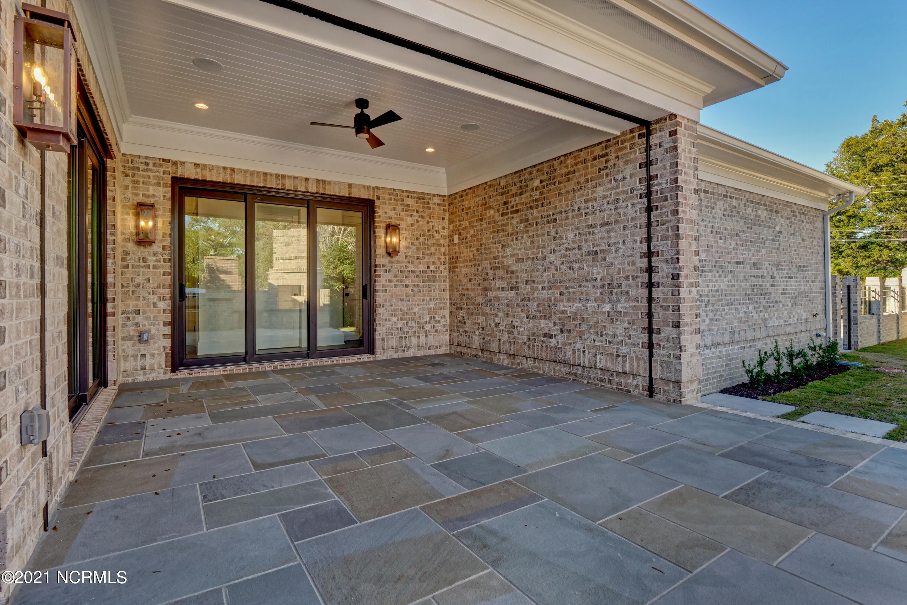 1412 Country Club Road Wilmington, NC 28403 - Photo 31 of 41 P6877489_90_91_92_93_94_95